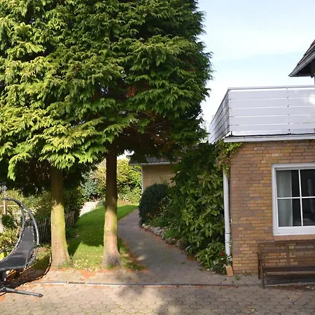 Eindecker - Studioapartment Im Erdgeschoss Mit Gartenmitbenutzung 아파트 *