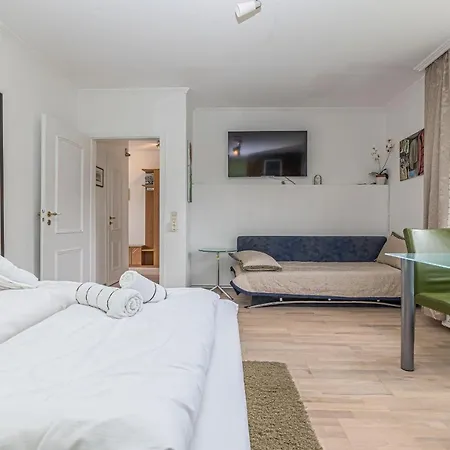 Eindecker - Studioapartment Im Erdgeschoss Mit Gartenmitbenutzung 아파트